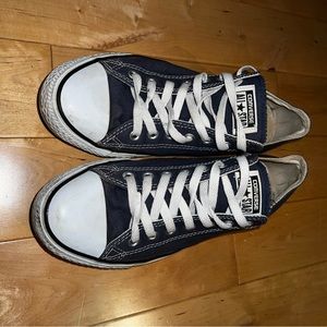 converse low top navy blue